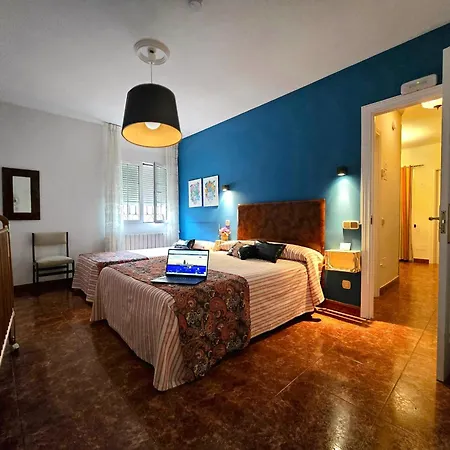 Zone1 1 Con Chimenea Y Wifi 1, 2 O 3 Personas Aparcamiento Gratuito Cocina Completa Apartment